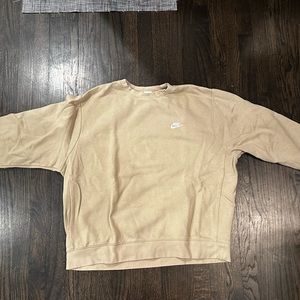 Nike cream crew neck sweatshirt